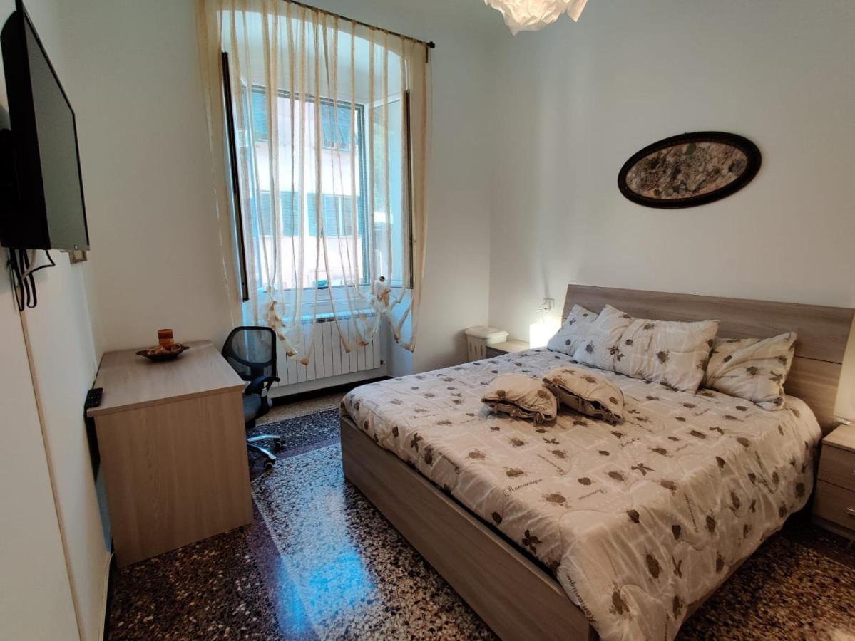 Wow Home - 175 Mq - Posteggio Privato - Davanti Porto Traghetti - Fino A 10 Posti Letto Генуя Экстерьер фото