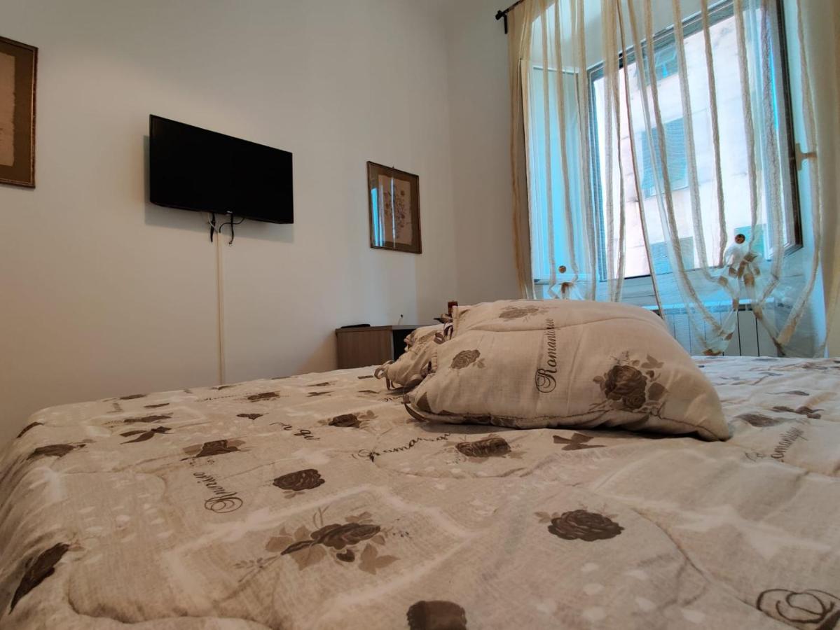 Wow Home - 175 Mq - Posteggio Privato - Davanti Porto Traghetti - Fino A 10 Posti Letto Генуя Экстерьер фото