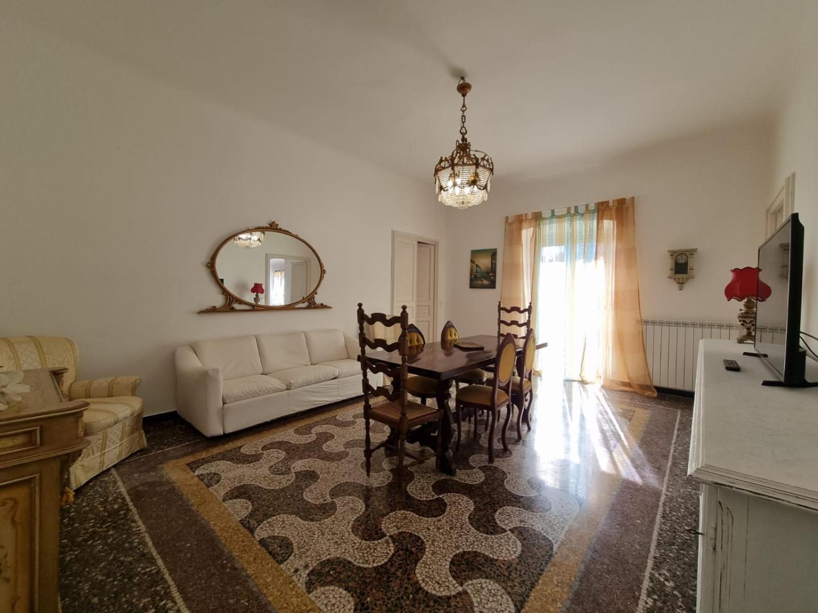 Wow Home - 175 Mq - Posteggio Privato - Davanti Porto Traghetti - Fino A 10 Posti Letto Генуя Экстерьер фото