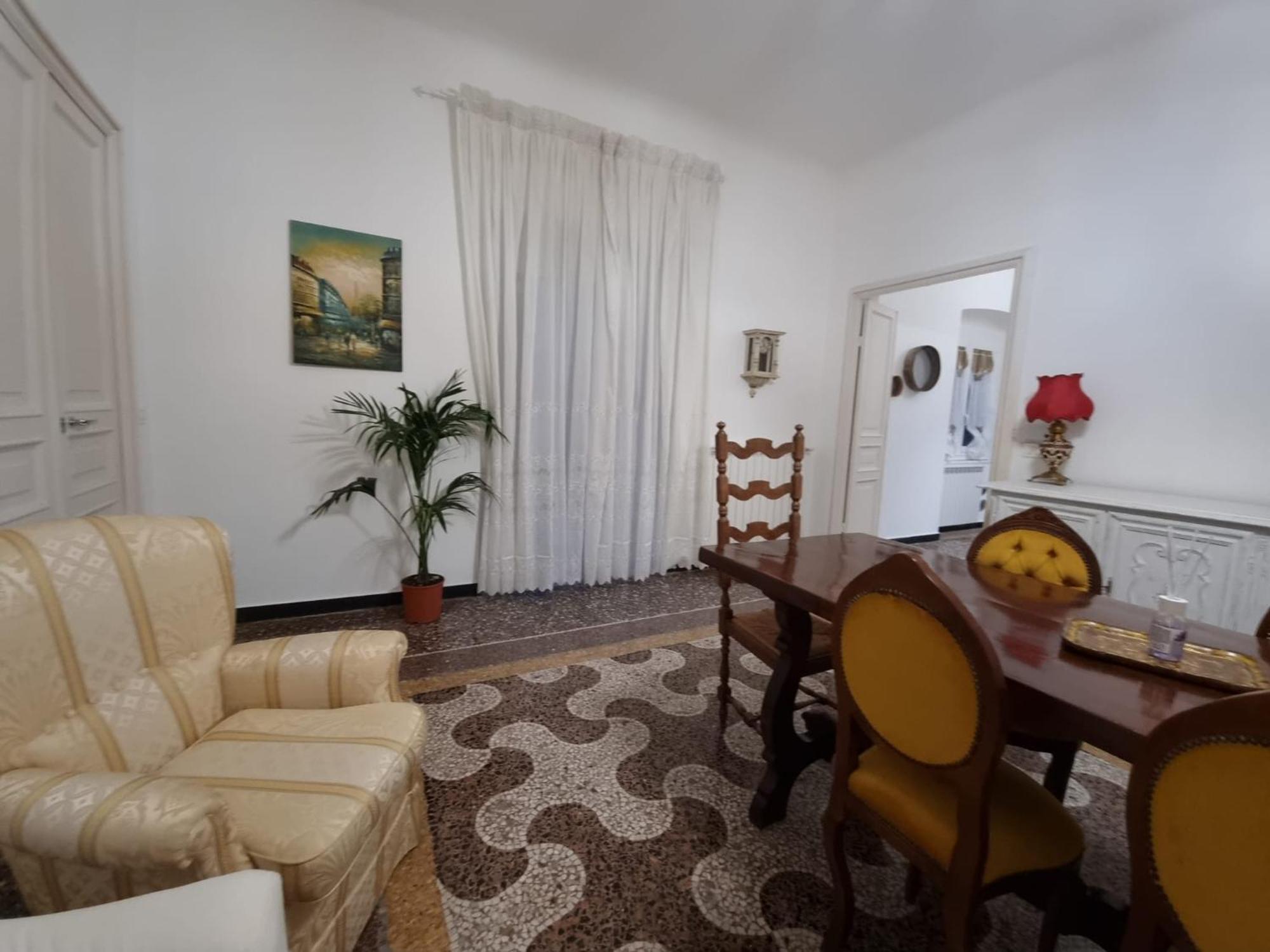 Wow Home - 175 Mq - Posteggio Privato - Davanti Porto Traghetti - Fino A 10 Posti Letto Генуя Экстерьер фото