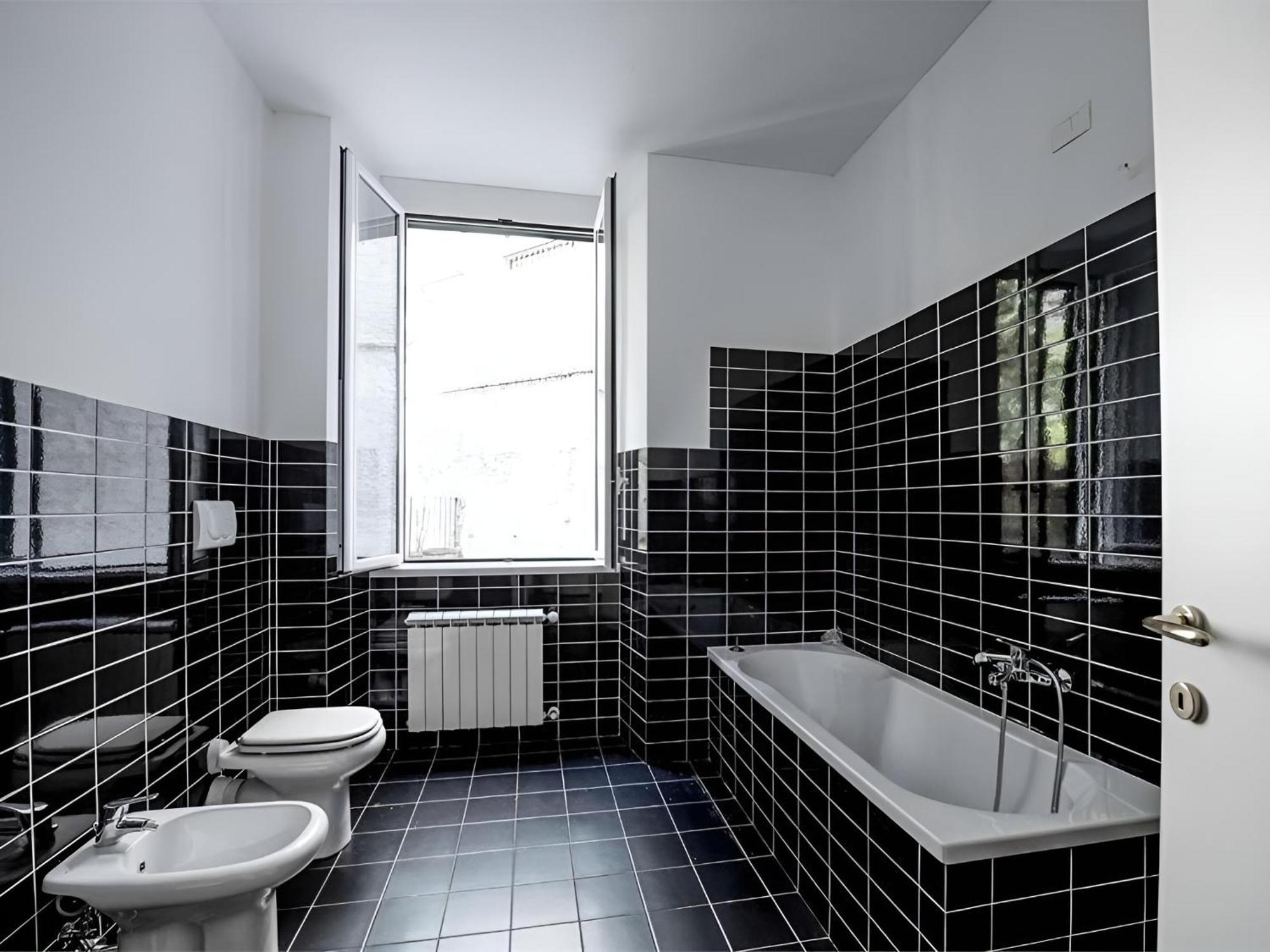 Wow Home - 175 Mq - Posteggio Privato - Davanti Porto Traghetti - Fino A 10 Posti Letto Генуя Экстерьер фото
